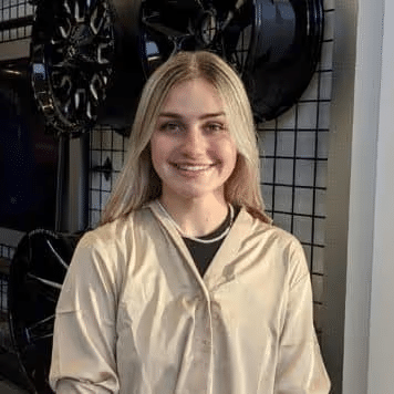 Faith Scarth-Hanlan Service Consultant