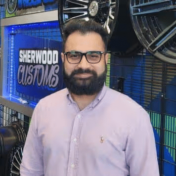 Sumeet Nagra Service Consultant